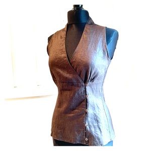 Sleeveless v-neck Zara top